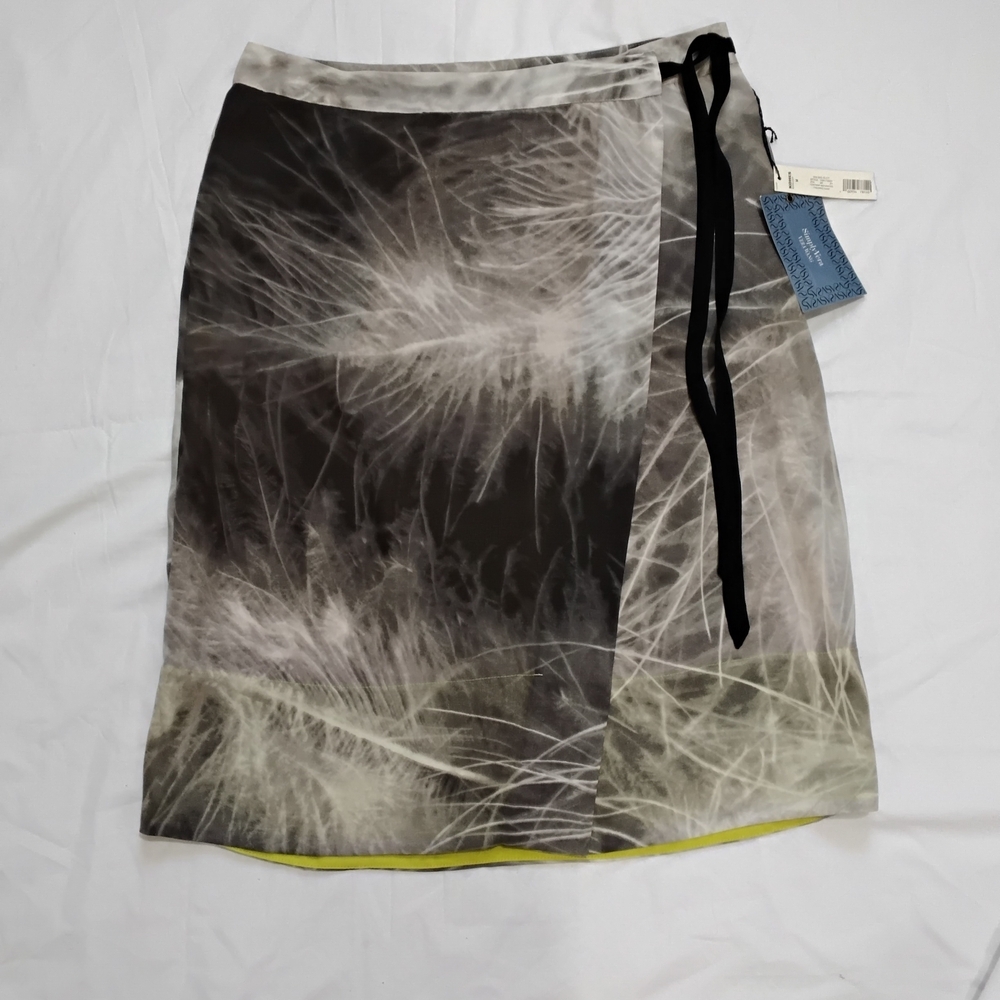 Simply Vera Vera Wang Gray Feather Print Skirt